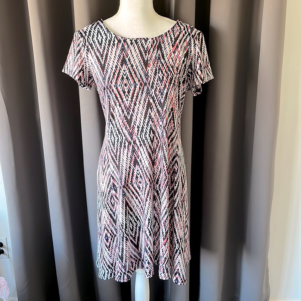 AB Studio Geometric Shift Dress